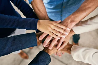 all hands in